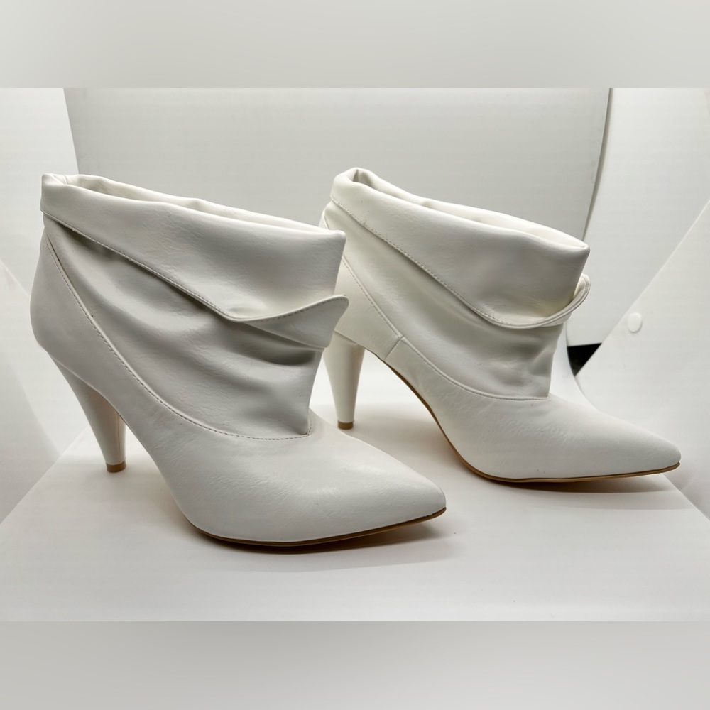 White Ankle Boot Size 9M